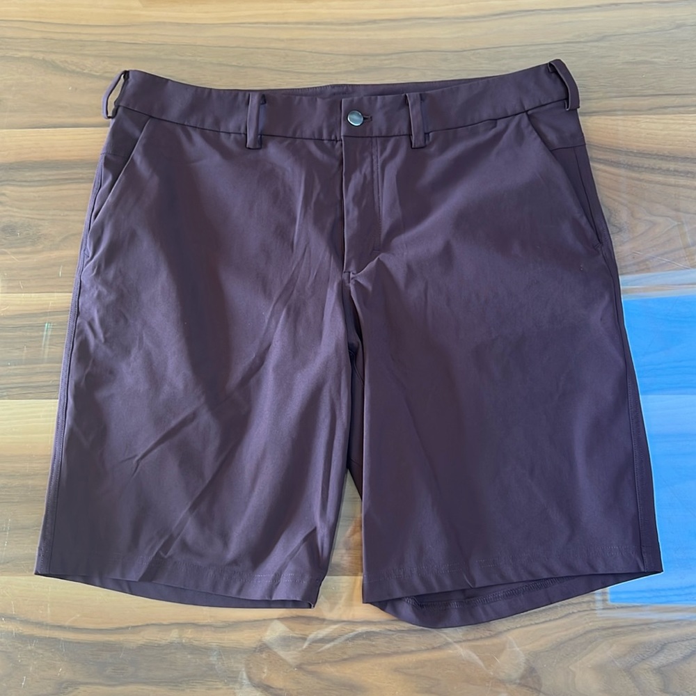 Lululemon shorts men’s size XL